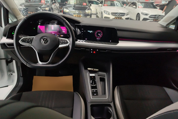 Volkswagen Golf 2020 imagen de coche #10