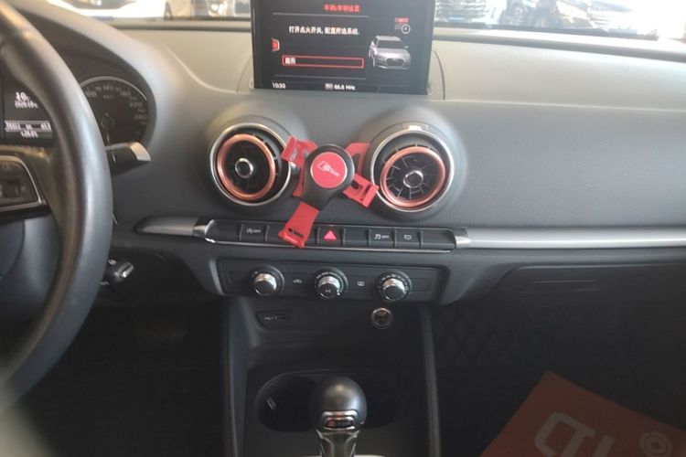 Audi A3 2019 صورة سيارة #13