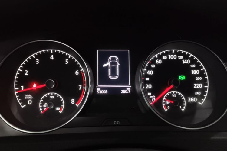 Volkswagen Golf 2016 car image #12