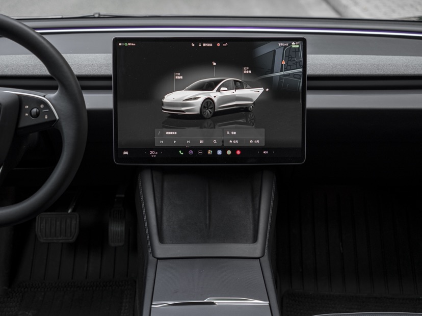 Tesla Model 3 2024 #8 Tesla Model 3 2024 car image #8