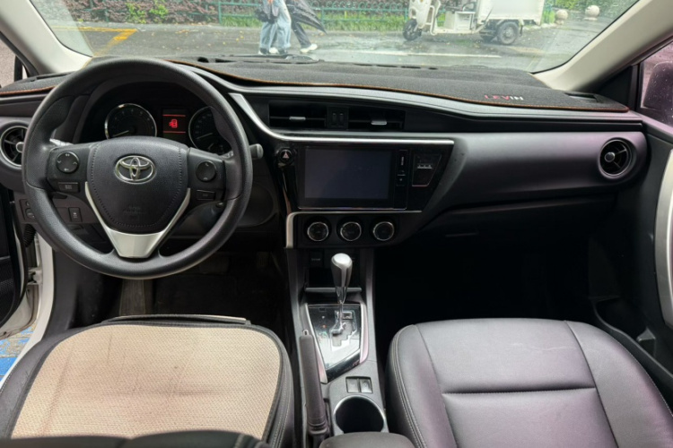 Toyota Corolla 2017 #13 Toyota Corolla 2017 car image #13