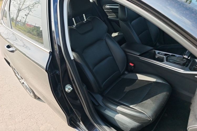 GEELY Emgrand 2021 car image #24