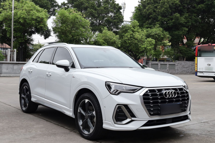 Audi Q3 2023 #4 Audi Q3 2023 car image #4