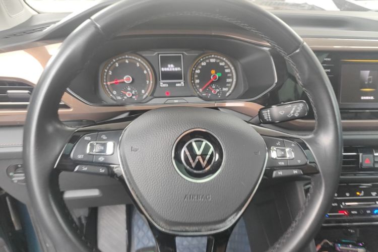 Volkswagen Tharu 2021 car image #11