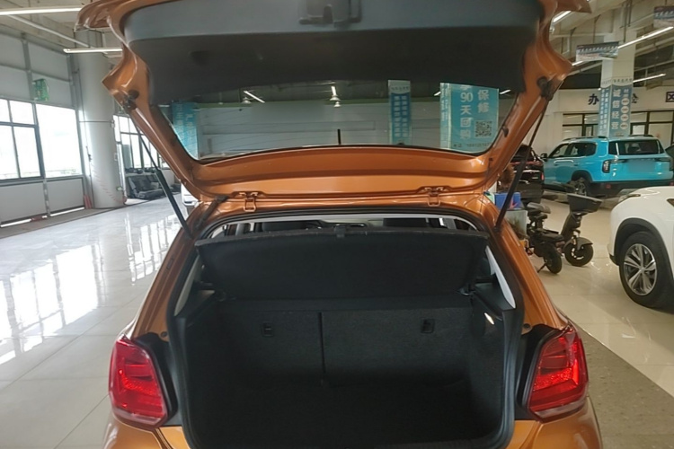 Volkswagen Polo 2017 #19 Volkswagen Polo 2017 car image #19
