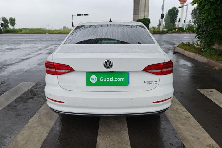 Volkswagen Lavida 2020 car image #6