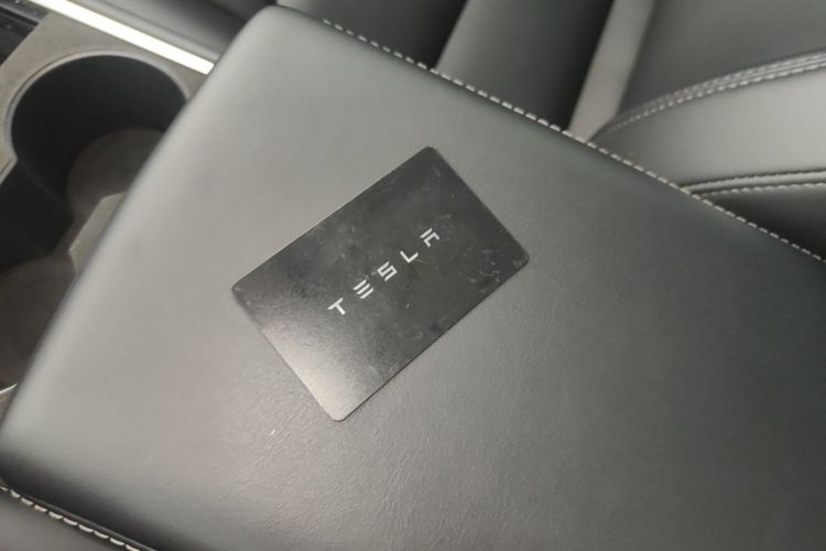 Tesla Model Y 2023 #9 Tesla Model Y 2023 immagine di auto #9