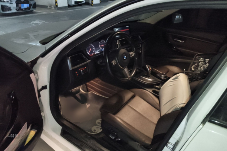 BMW 3 Series 2018 صورة سيارة #18