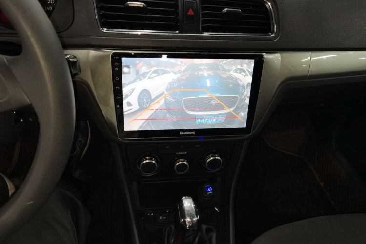 Volkswagen Lavida 2018 car image #13