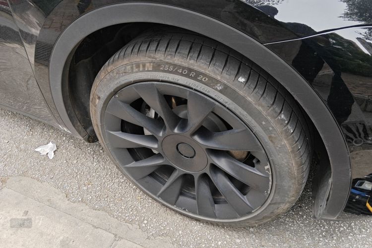 Tesla Model Y 2023 #9 Tesla Model Y 2023 immagine di auto #9