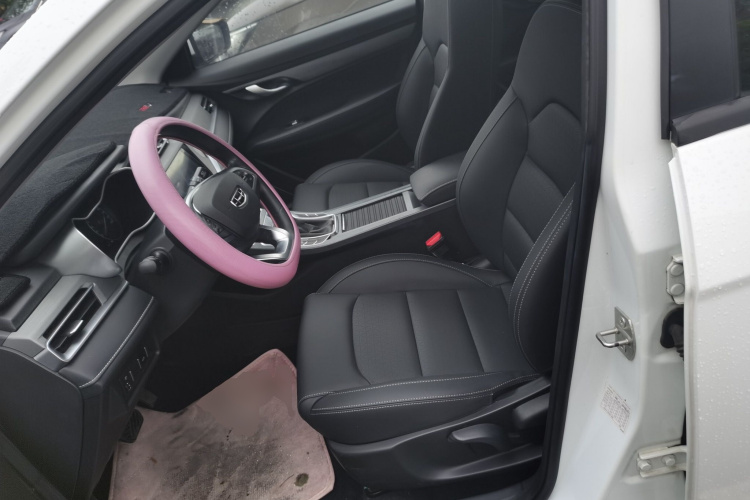 GEELY Emgrand 2021 #19 GEELY Emgrand 2021 car image #19