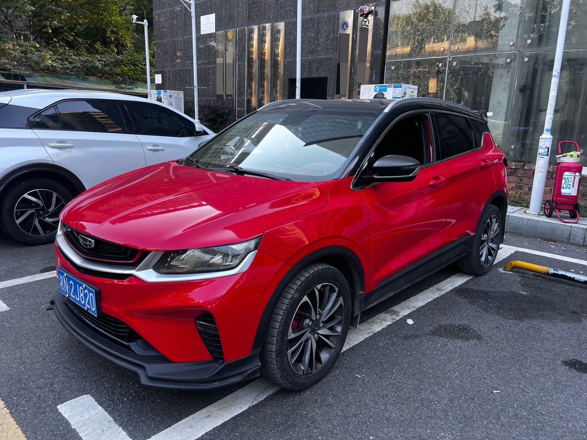 GEELY Coolray 2019 GEELY Coolray 2019 car image