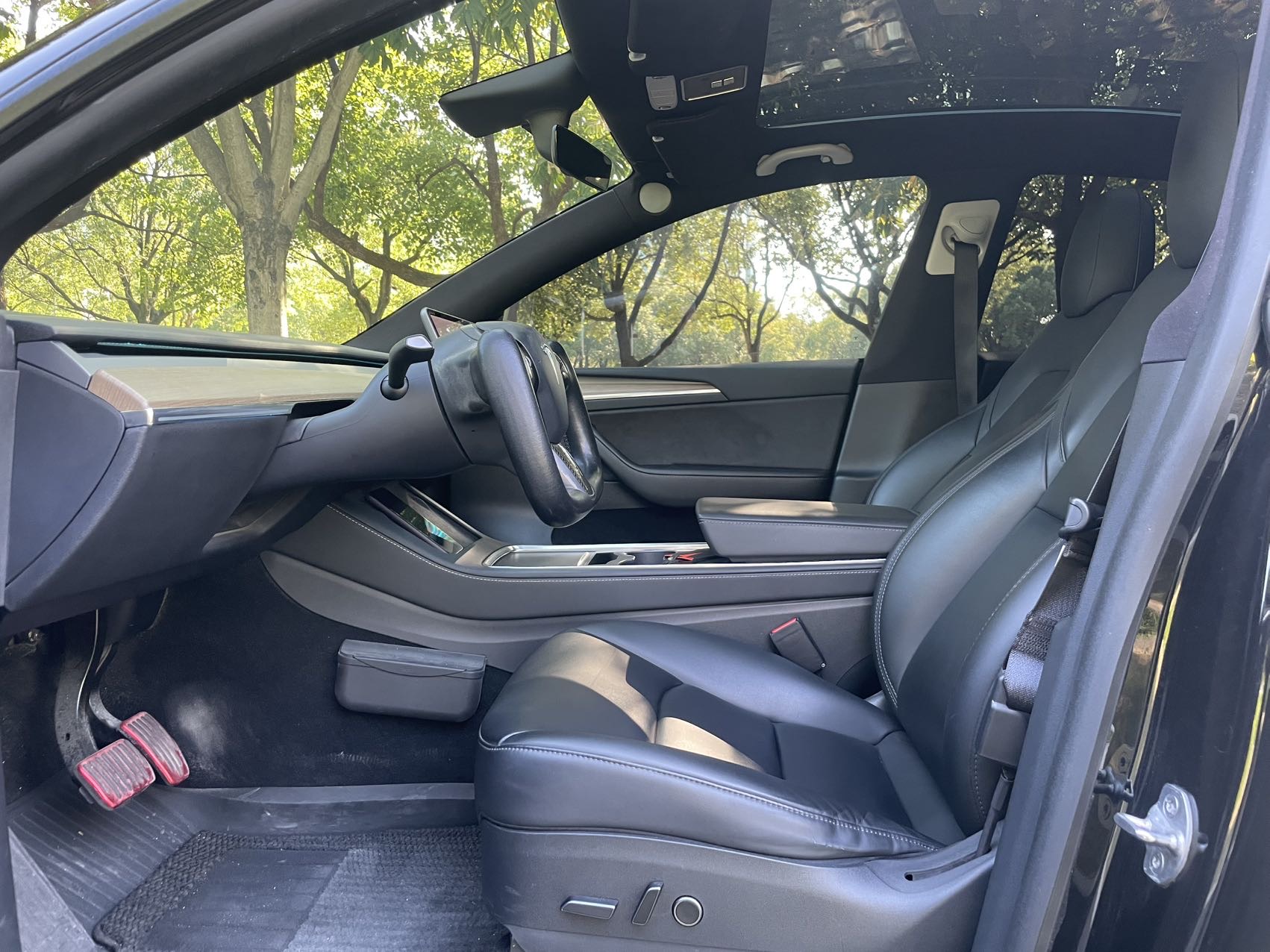 Tesla Model Y 2021 imagem de carro #4
