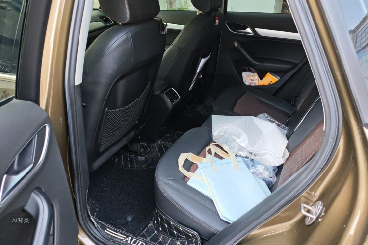Audi Q3 2019 #19 Audi Q3 2019 car image #19