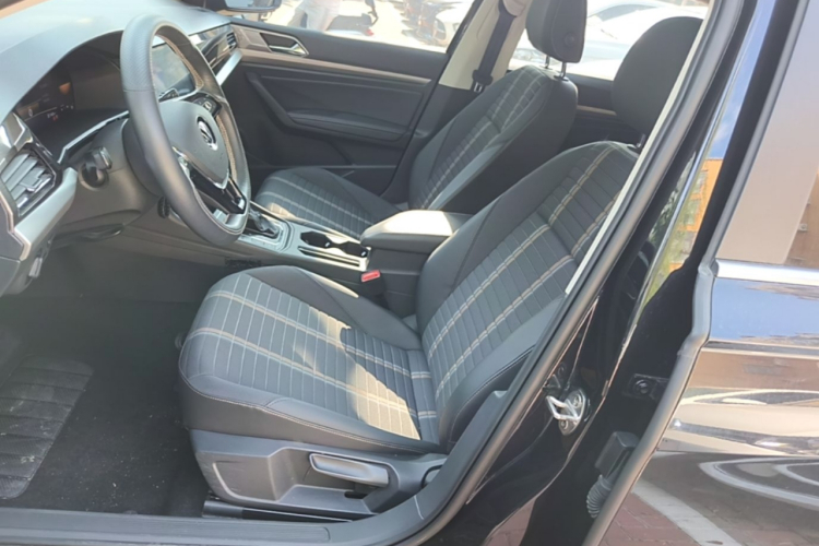 Volkswagen Lavida 2021 car image #15