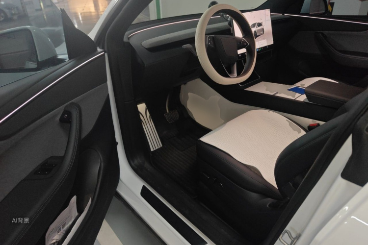 Tesla Model Y 2026 #18 Tesla Model Y 2026 car image #18