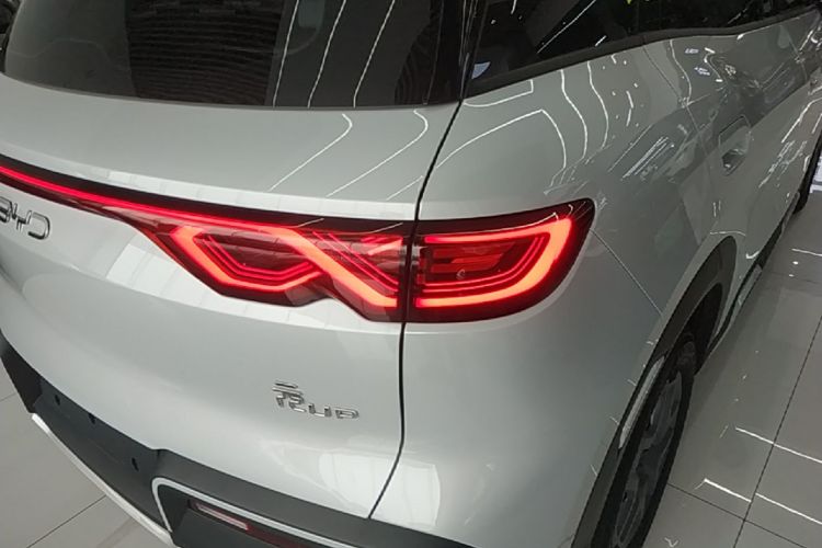 BYD YuanUP 2026 #8 BYD YuanUP 2026 immagine di auto #8