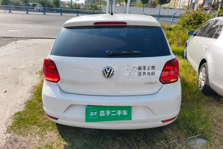 Volkswagen Polo 2016 car image #6