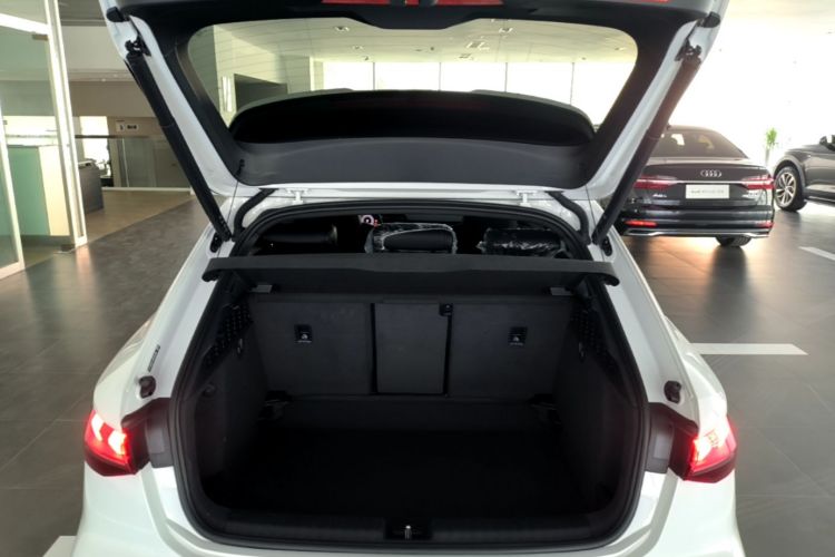 Audi A3 2026 immagine di auto #19