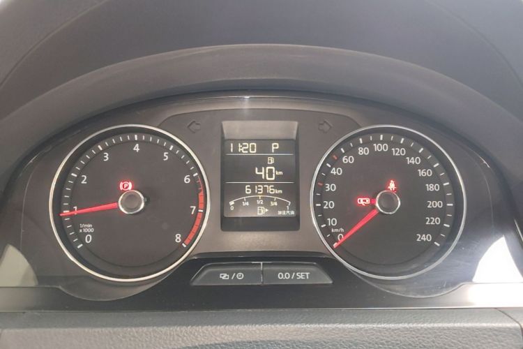 Volkswagen Santana 2016 car image #16
