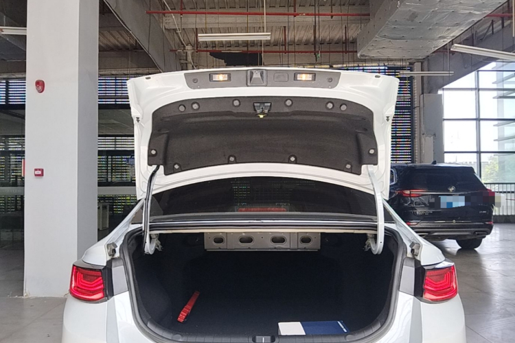 GEELY Emgrand L HiP 2023 #19 GEELY Emgrand L HiP 2023 immagine di auto #19