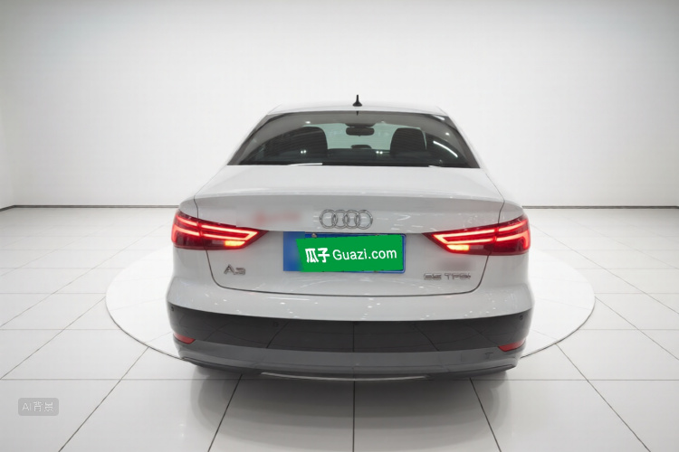 Audi A3 2019 car image #6