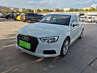 Audi A3 2018 Audi A3 2018 صورة سيارة