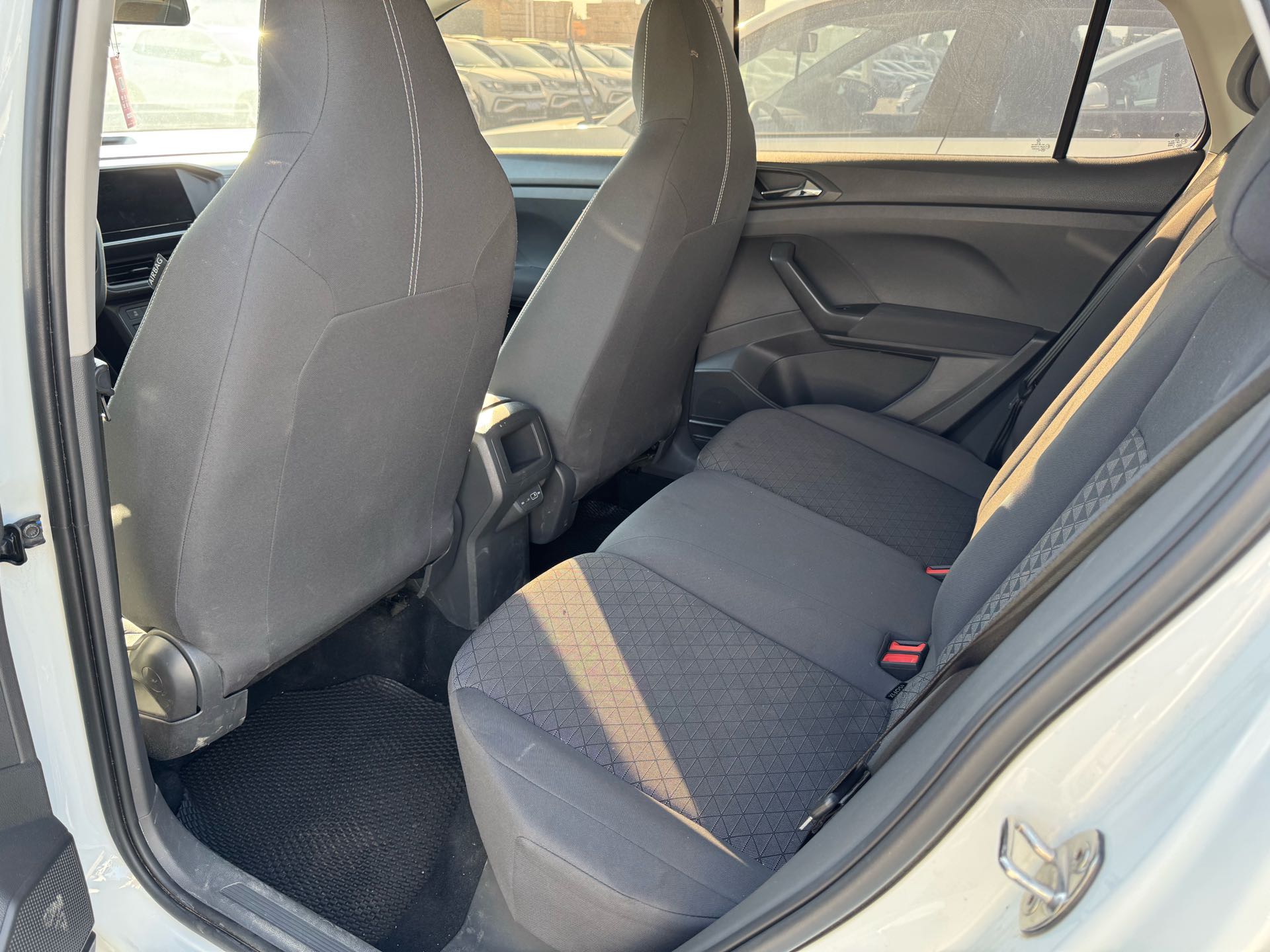 Volkswagen T-Cross 2024 #6 Volkswagen T-Cross 2024 صورة سيارة #6