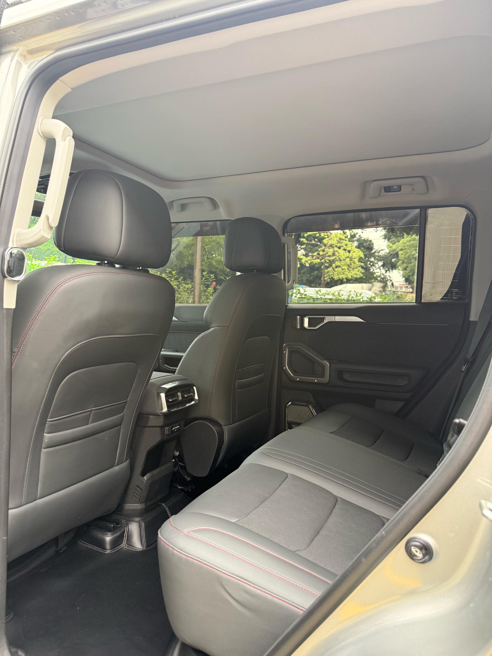 Jetour Traveller 2023 image de voiture #10