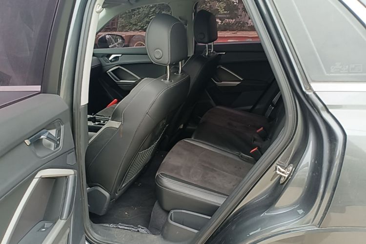 Audi Q3 2019 #17 Audi Q3 2019 car image #17