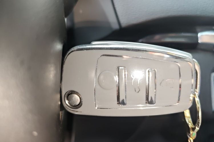 Audi A3 2019 car image #11