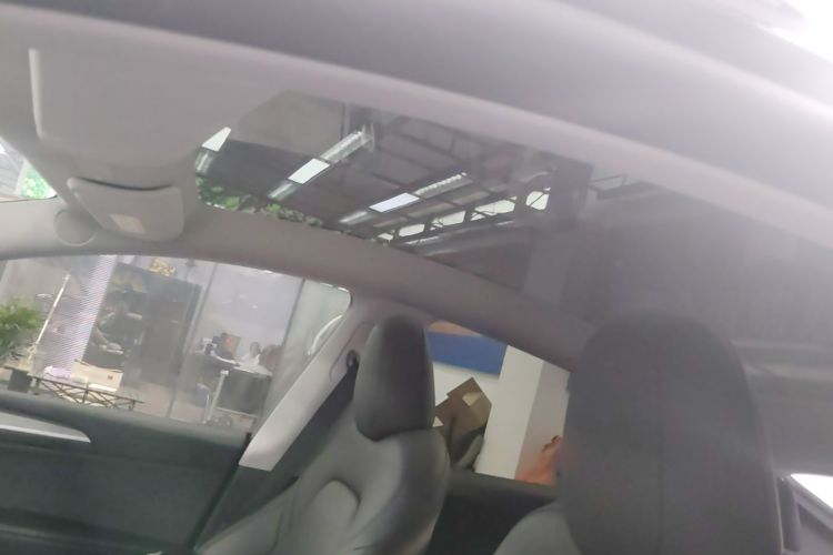 Tesla Model Y 2024 #18 Tesla Model Y 2024 car image #18