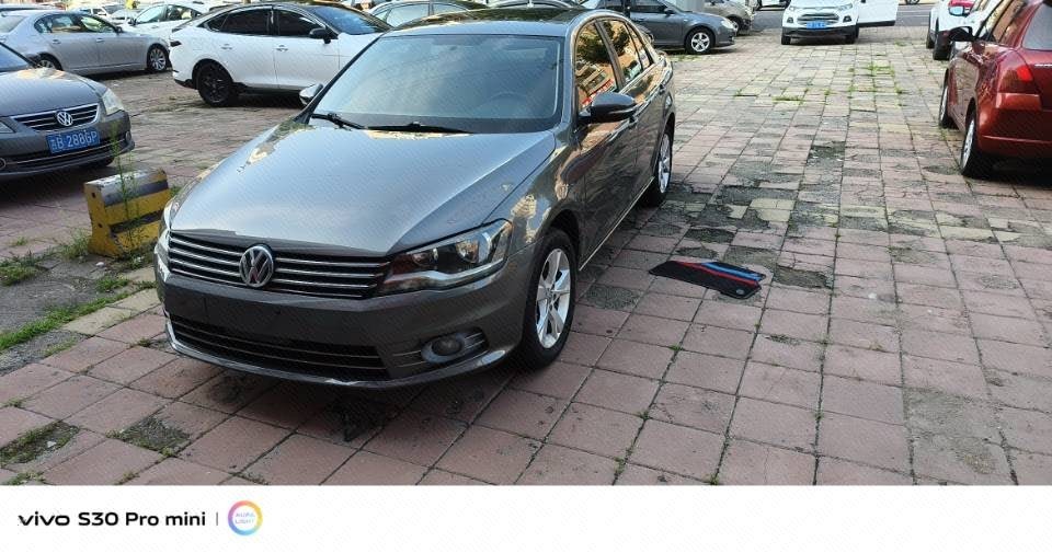 Volkswagen Bora 2013 Volkswagen Bora 2013 car image