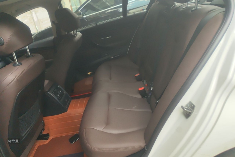 BMW 3 Series 2019 car image #19