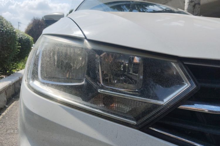 Volkswagen Bora 2016 car image #8