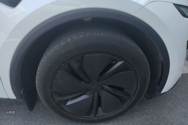 Tesla Model Y 2026 car image #9