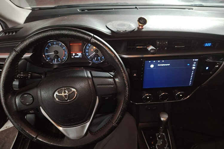 Toyota Corolla 2016 #10 Toyota Corolla 2016 car image #10