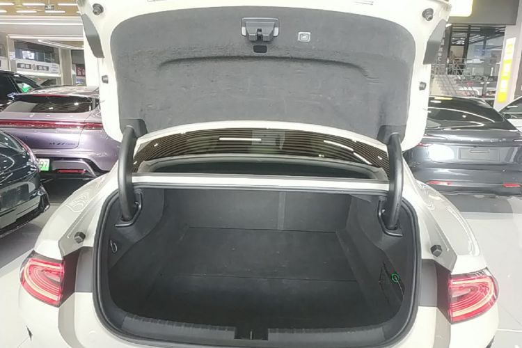 MI SU7 2025 car image #19