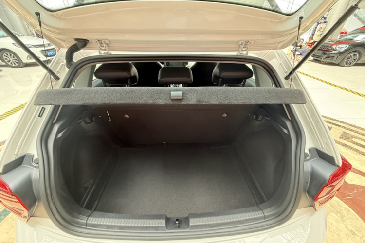 Volkswagen Polo 2022 صورة سيارة #18