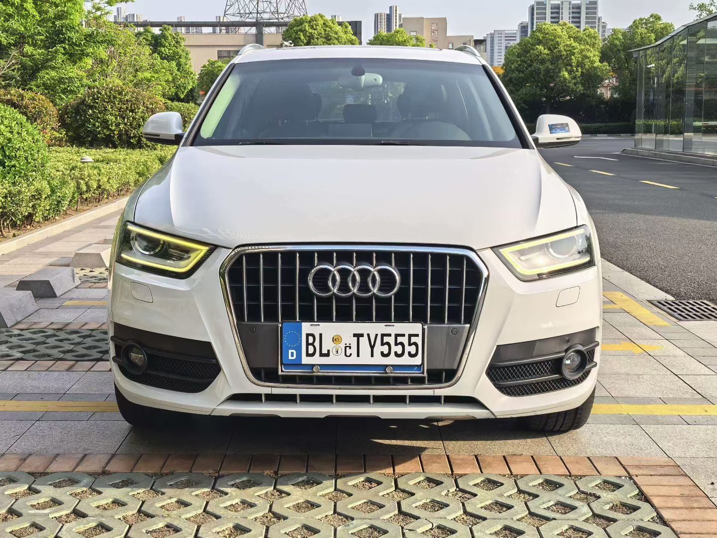 Audi Q3 2014 #4 Audi Q3 2014 car image #4