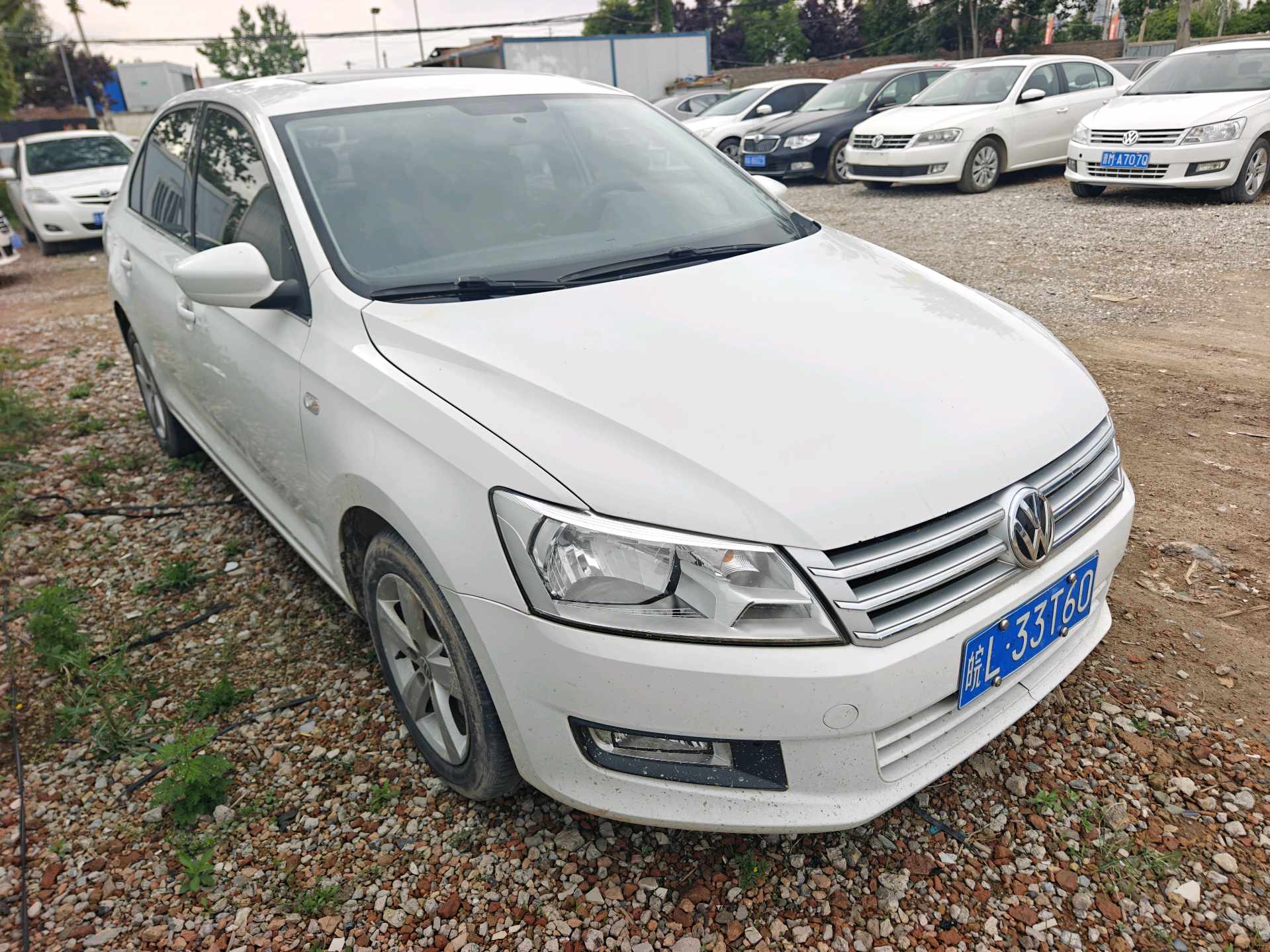 Volkswagen Santana 2015 car image #3