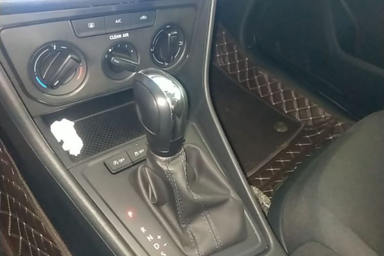 Volkswagen Lavida 2023 car image #14