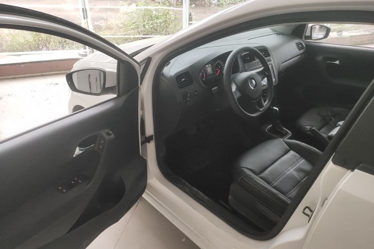 Volkswagen Polo 2017 #16 Volkswagen Polo 2017 car image #16