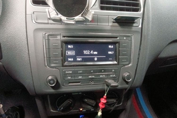 Volkswagen Polo 2016 #13 Volkswagen Polo 2016 car image #13