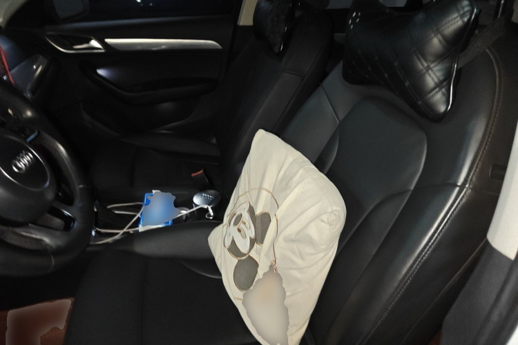 Audi Q3 2015 #15 Audi Q3 2015 car image #15