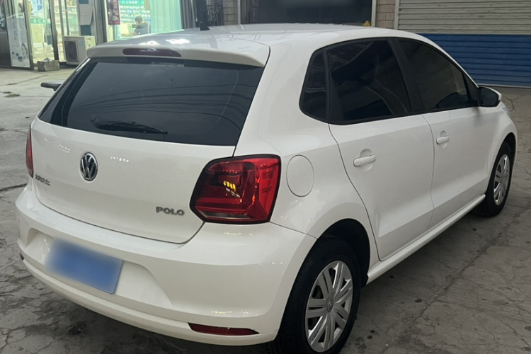 Volkswagen Polo 2017 car image #4