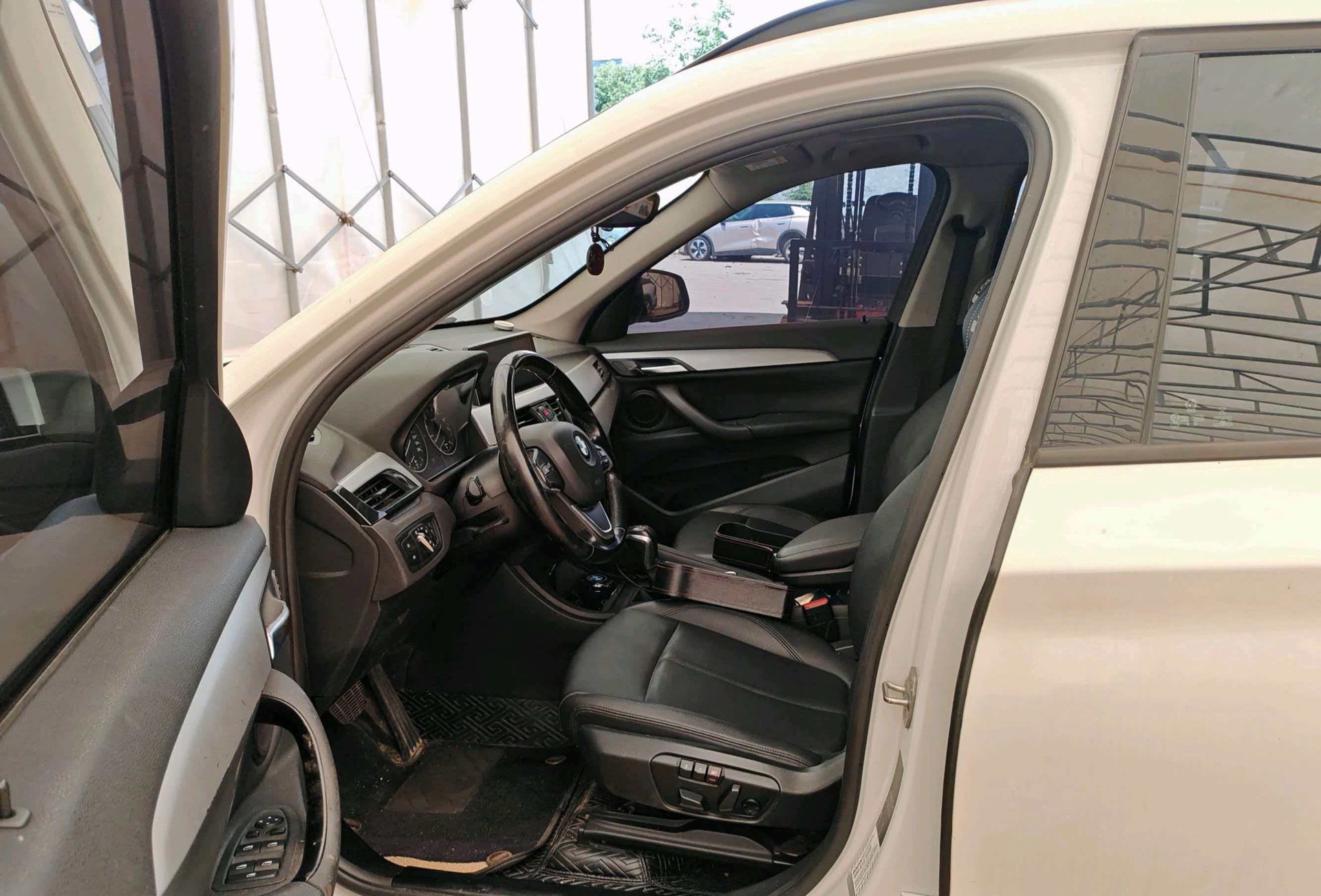 BMW X1 2018 image de voiture #4