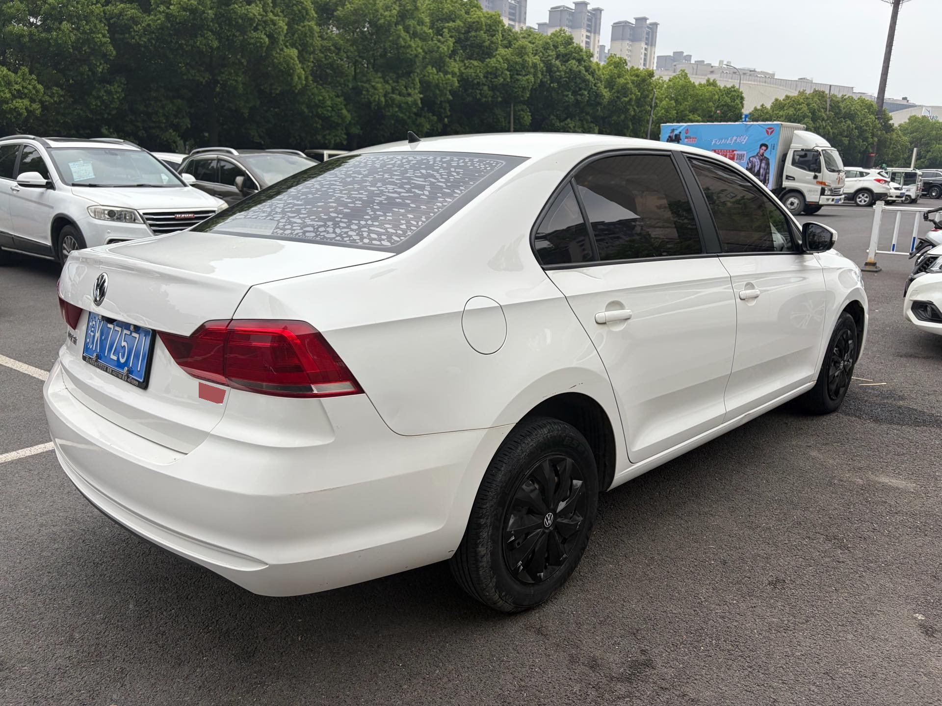 Volkswagen Santana 2019 car image #9