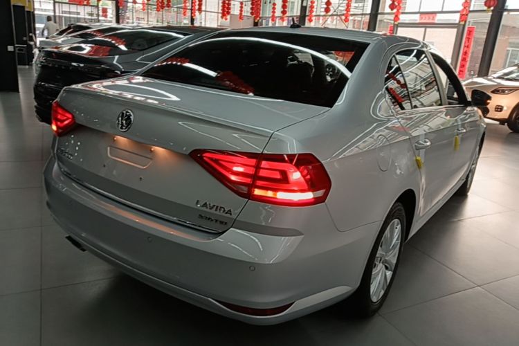 Volkswagen Lavida 2018 #5 Volkswagen Lavida 2018 car image #5