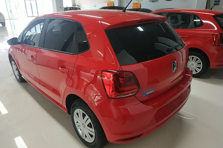 Volkswagen Polo 2018 car image #5